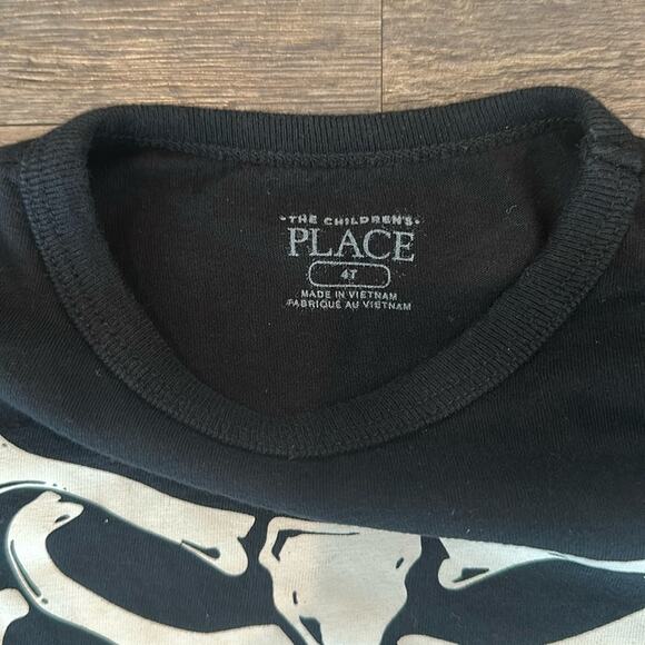 Carter’s/The Children’s Place 4T BUNDLE (2) Halloween Skeleton Long Sleeve Tees - Picture 8 of 11